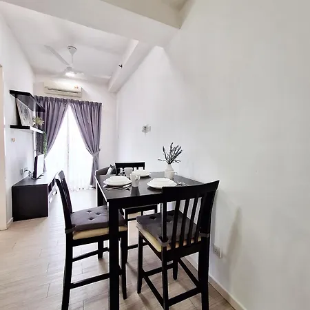 Pj The Grand By Skylimit Suites Petaling Jaya Room photo