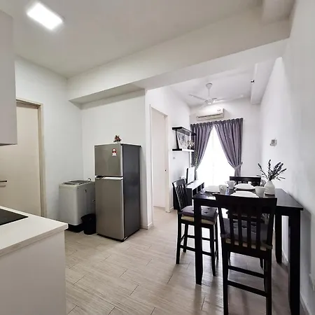 Pj The Grand By Skylimit Suites Petaling Jaya Room photo