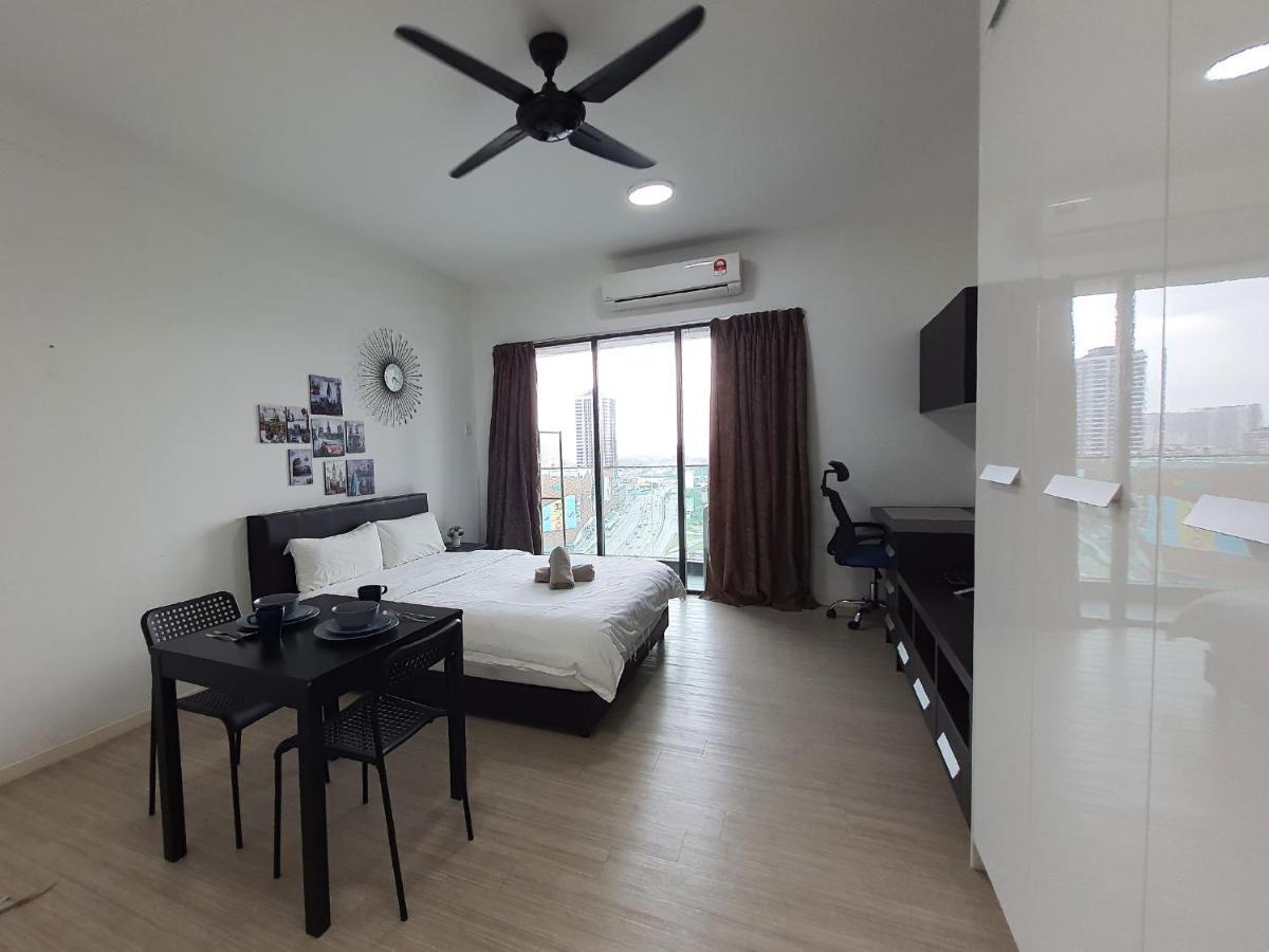 Apartment Pj The Grand By Skylimit *