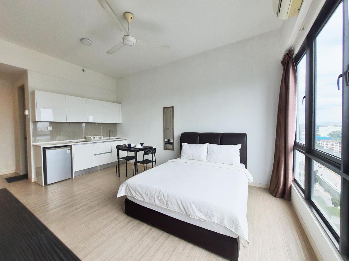 Apartment Pj The Grand By Skylimit
