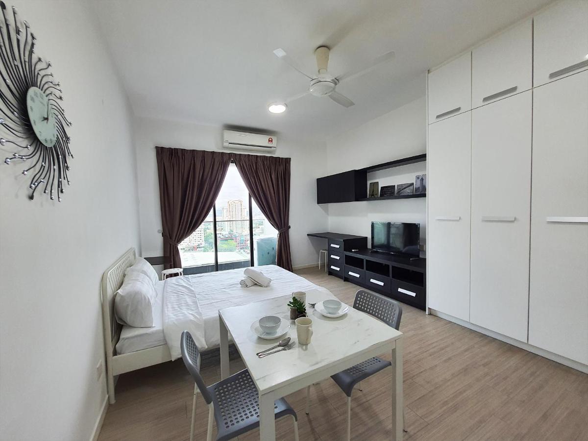 Apartment Pj The Grand By Skylimit Petaling Jaya