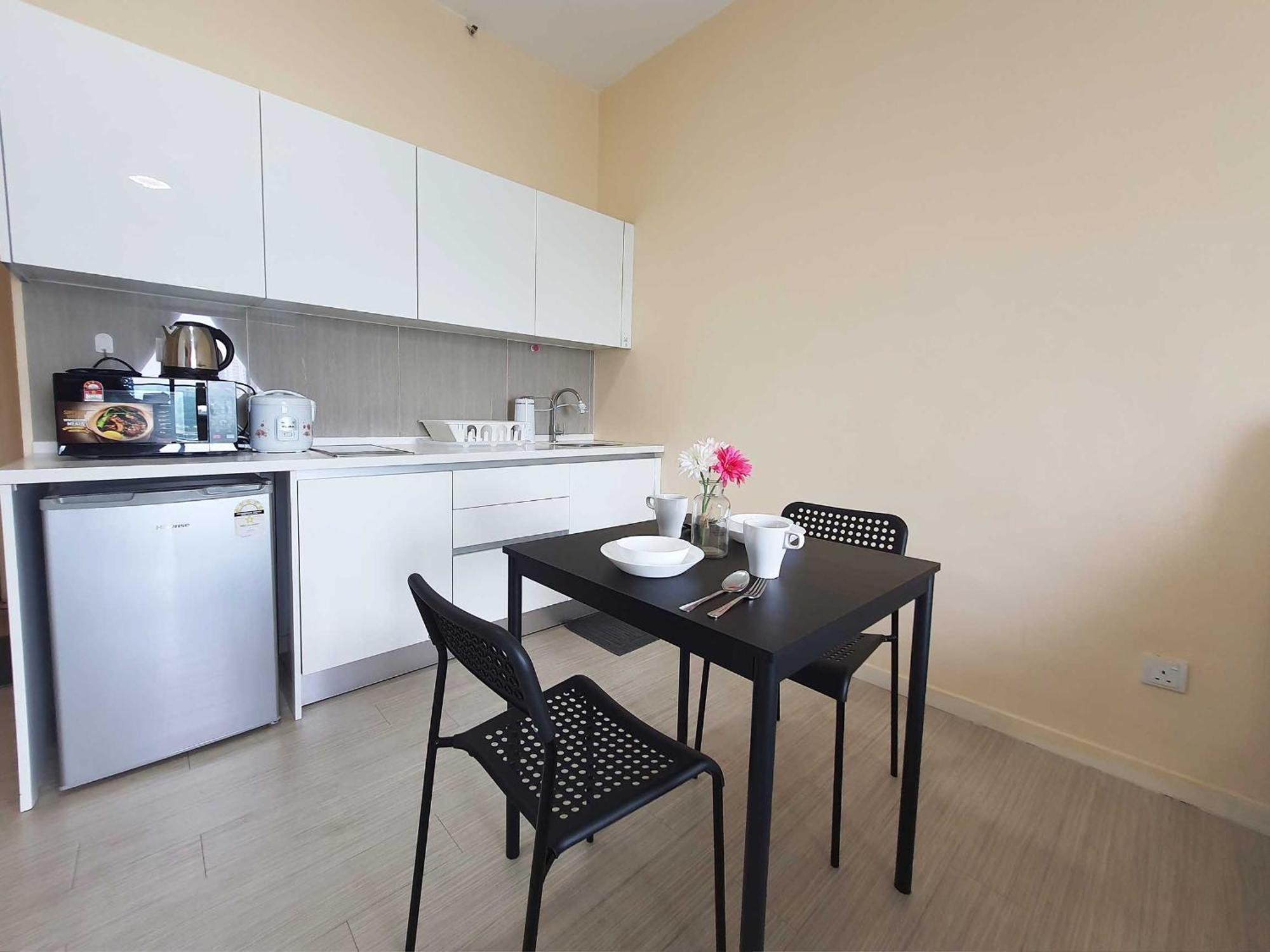 Pj The Grand By Skylimit Apartment