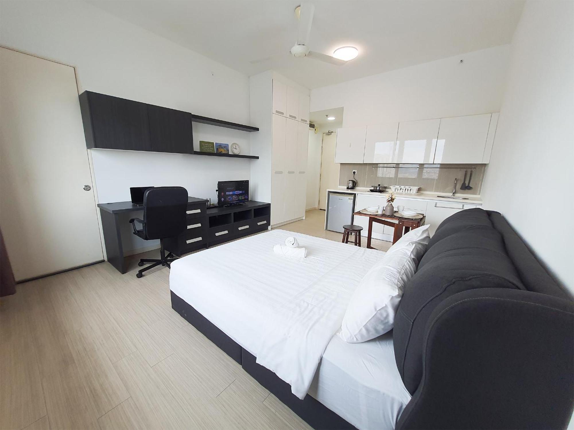 Apartment Pj The Grand By Skylimit Petaling Jaya
