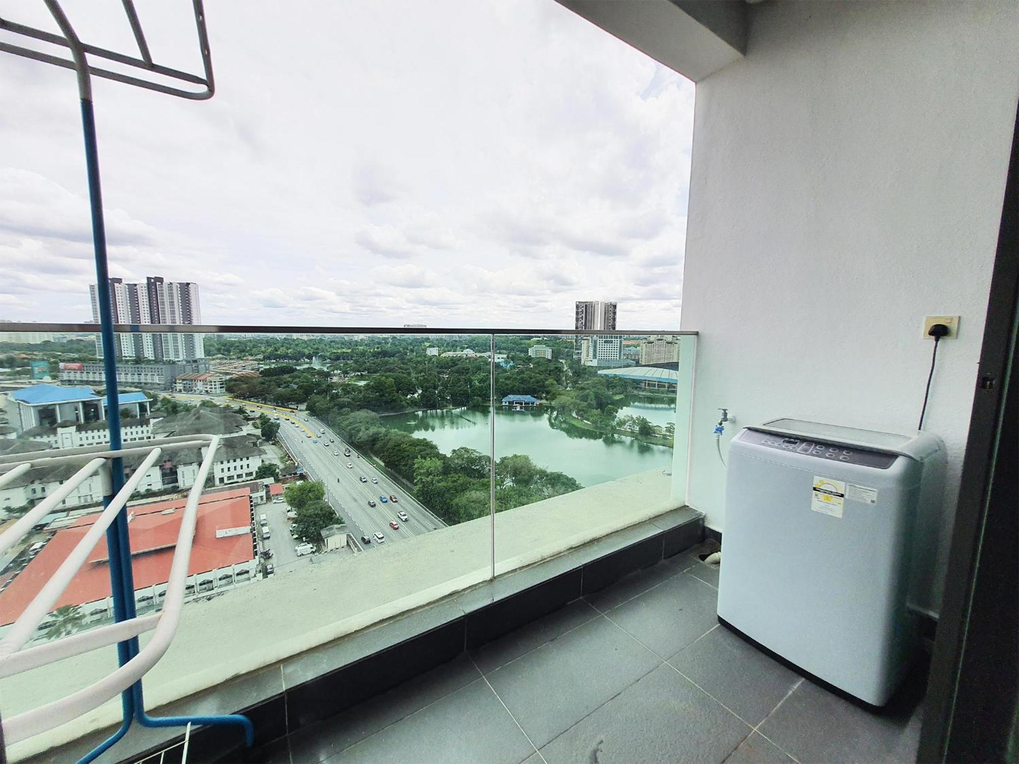 Apartment Pj The Grand By Skylimit Petaling Jaya